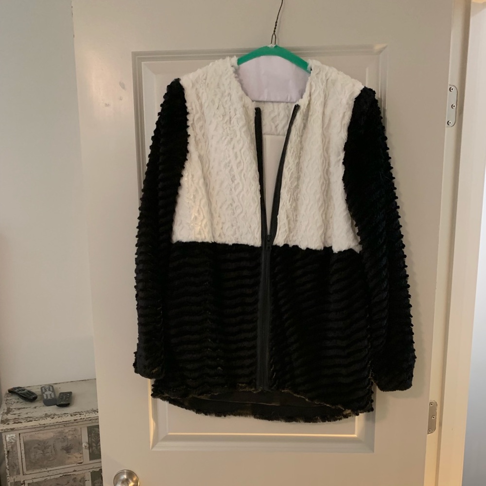 Faux fur Alice and Olivia jacket- NEVER WORN